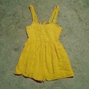 UO Yellow Tie-Back Swiss Dot Romper XS/S